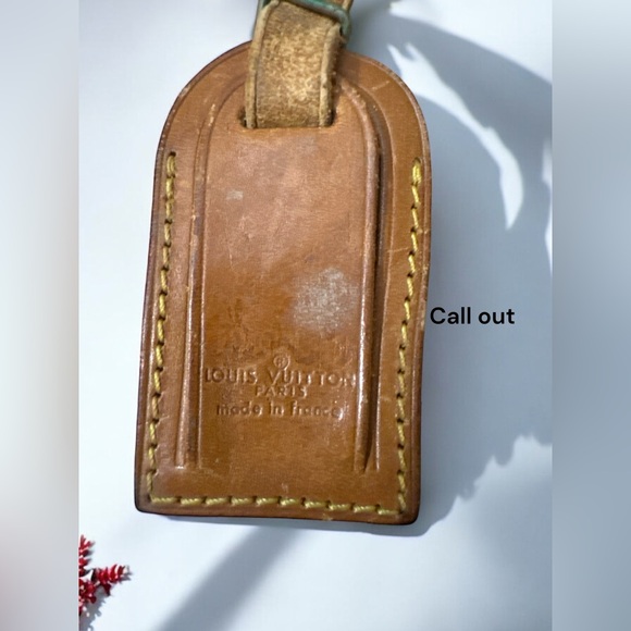 Louis Vuitton Authentic Leather Brown Luggage Tag Adjustable Belt Style Loop - Picture 3 of 3